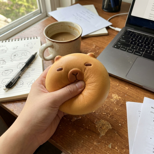 Capybara bakery squishy in use